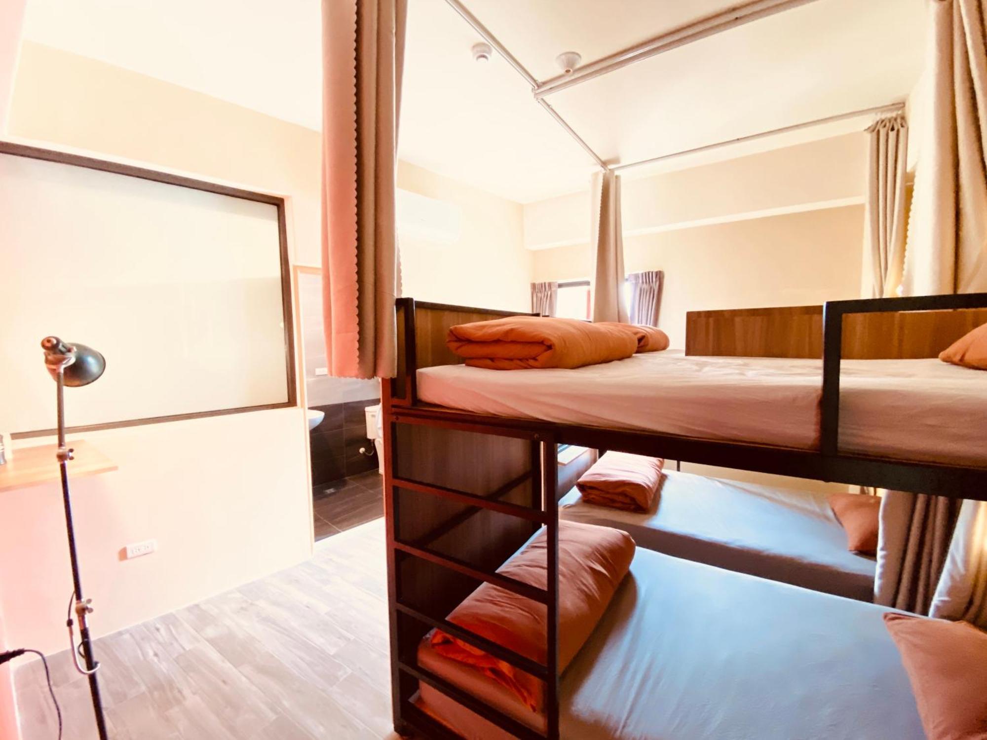 Dreamy Nomads Hostel日月潭背包客 Юйчи Экстерьер фото
