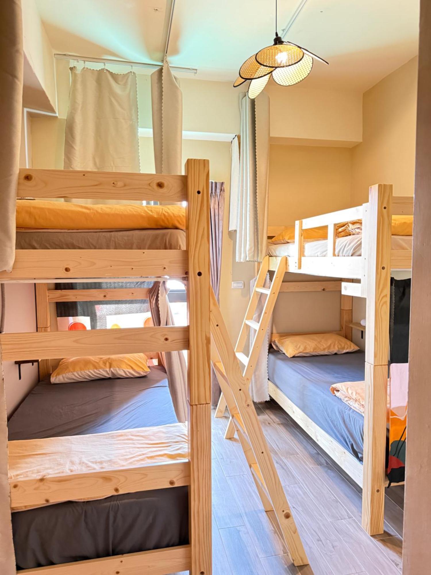 Dreamy Nomads Hostel日月潭背包客 Юйчи Экстерьер фото